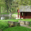 Badesee mit Badehaus