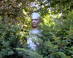 Statue Louis Fuernberg