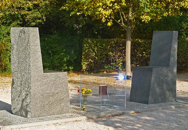 Weimar Lese Goethe Hafis Denkmal